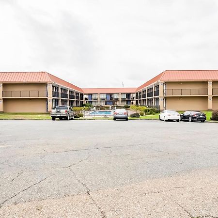 Oyo Hotel Bossier City La - Red River Kültér fotó