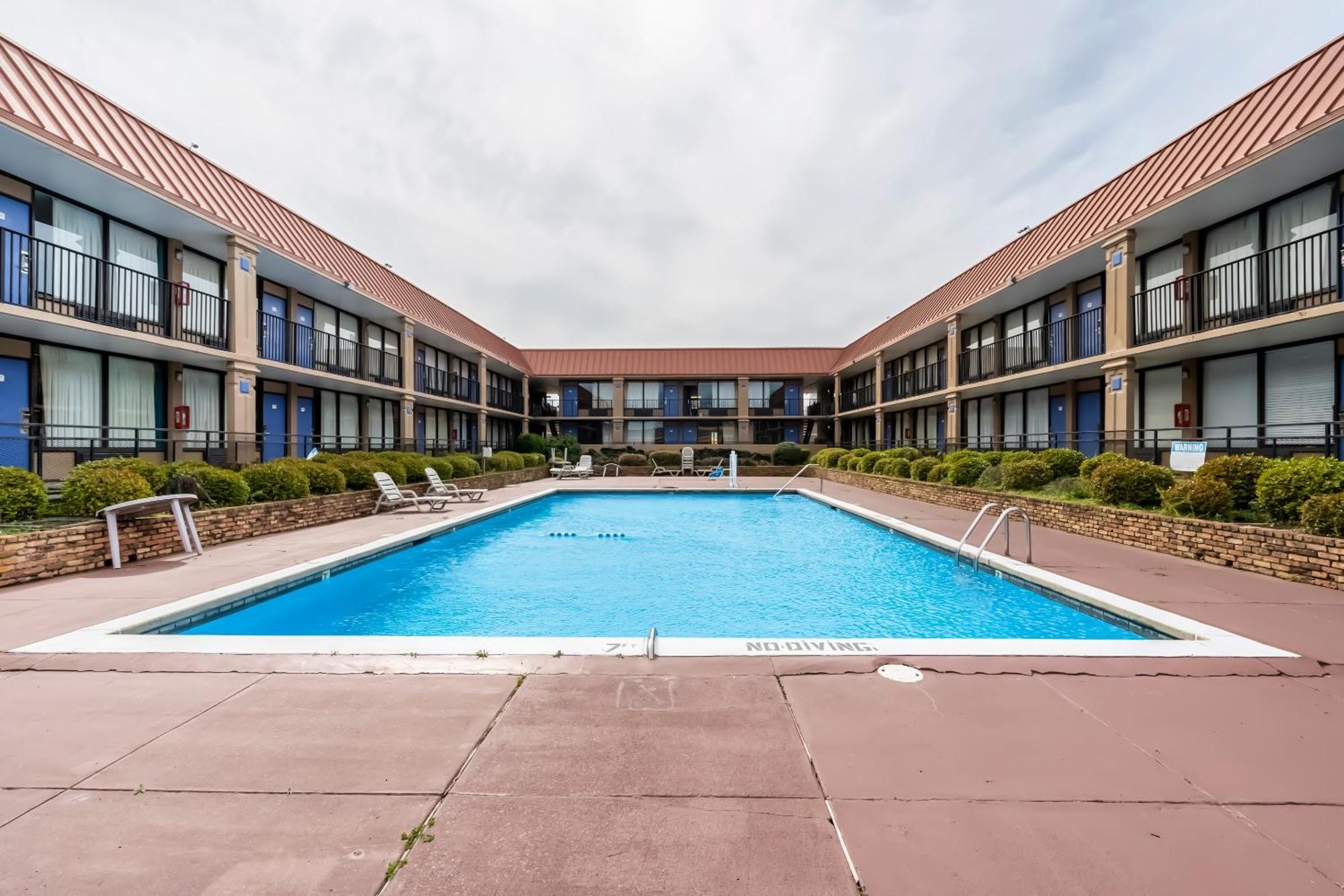 Oyo Hotel Bossier City La - Red River Kültér fotó