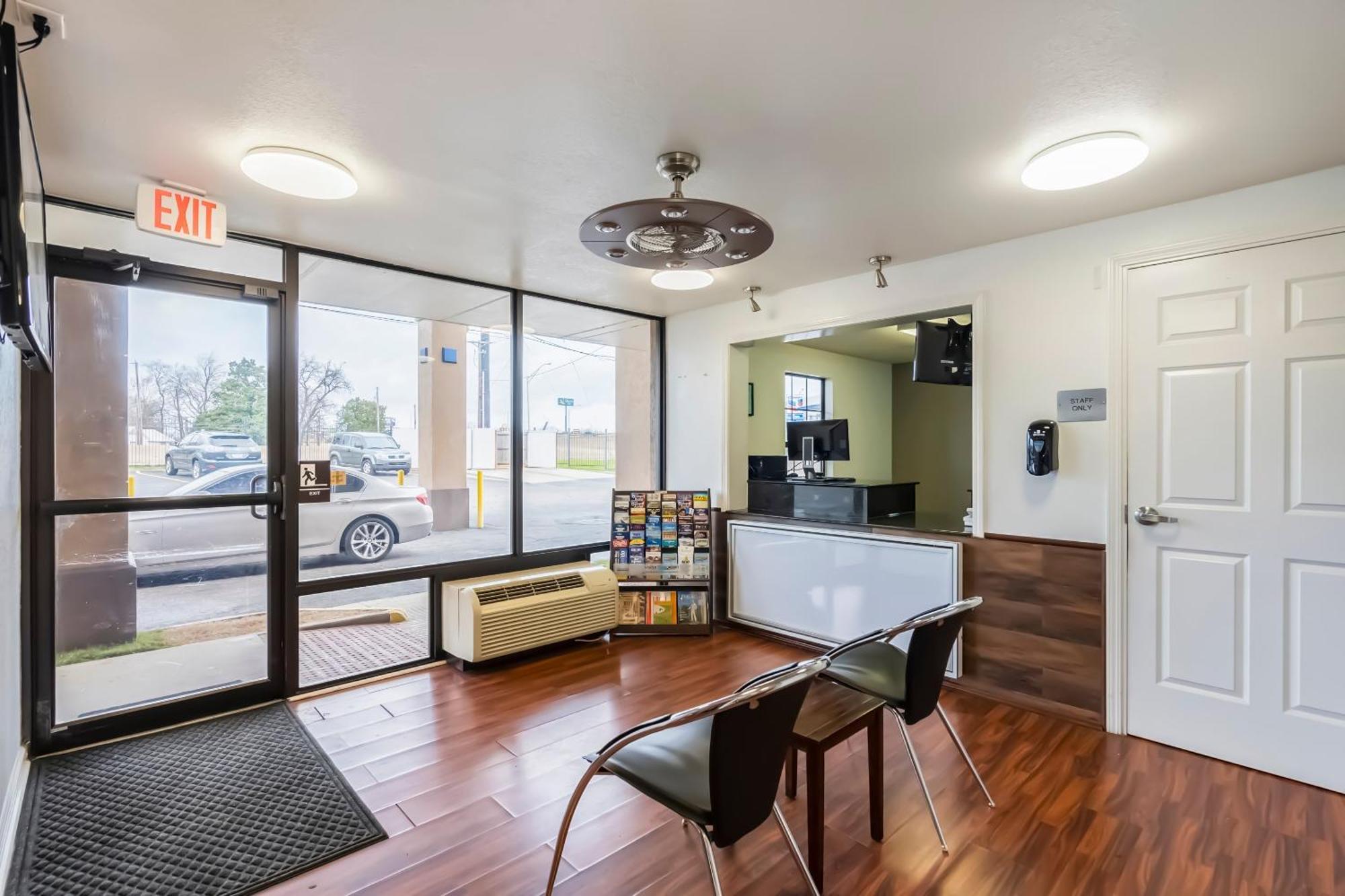 Oyo Hotel Bossier City La - Red River Kültér fotó